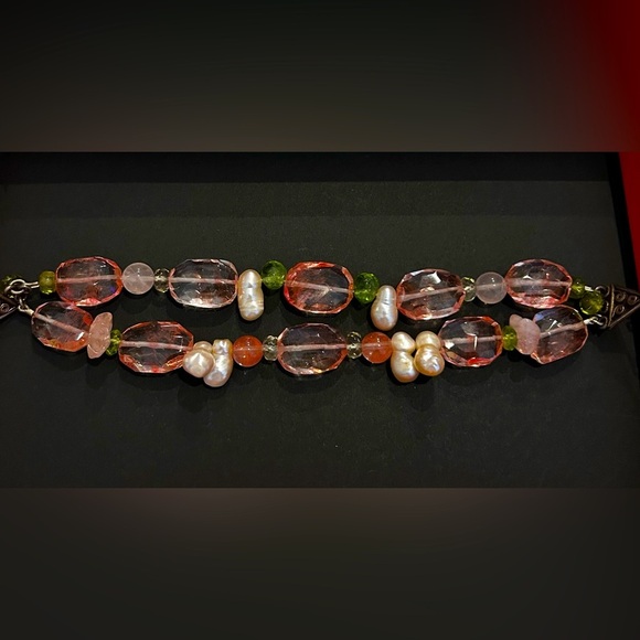 Jewelry - Gem & Pearl Bracelet